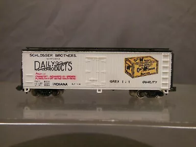 N Scale Con-cor 40' Wood Reefer Schlosser Brothers Dairy • $14.99