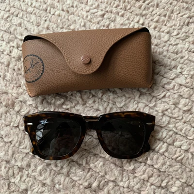 $70 • Buy Genuine Ray Ban RB2186 State Street Tortoiseshell