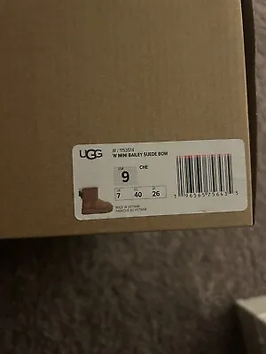 UGG W Mini Bailey Suede Bow Size 9Womens • $95