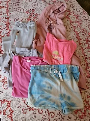 Girls Clothes Bundle 9-10 And 10-11  Years • £5