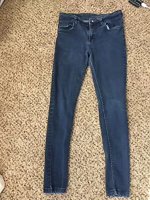 Dong Vi Jeans Size 6 • $10.49