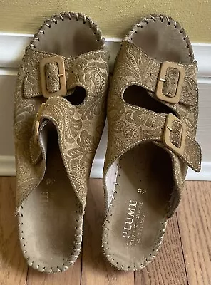 La Plume Jen Floral Stamped Italian Tan Leather Slip On Sandal Buckles Size 38 • $11.99