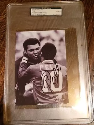 Pele Hand-Signed Autographed Photo With Muhammad Ali PSA/DNA 9 Holdered 🇧🇷 ⚽️  • $600