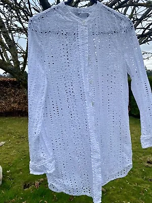 Broderie Anglaise Shirt - Zara Size Xs • £15