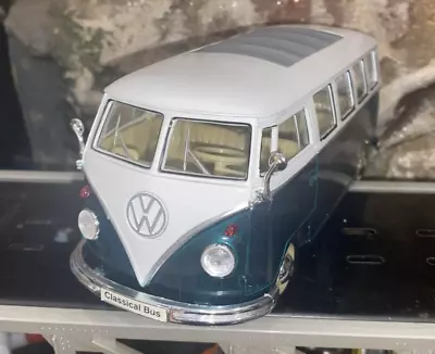 Welly No. 2095-1962 Volkswagen Microbus-Classical Bus-1999 • $10