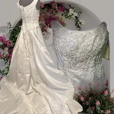 Vintage JCPenny Exclusive Line Size 10 Wedding Dress • $250