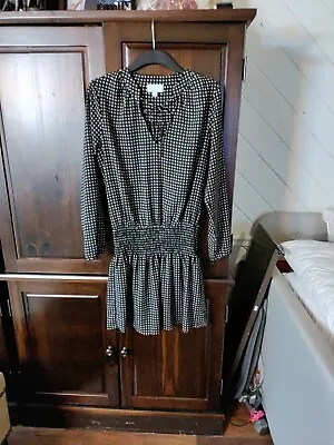 Veronica M. Short Ruched Long Sleeve Black Pattern Dress XS • $20