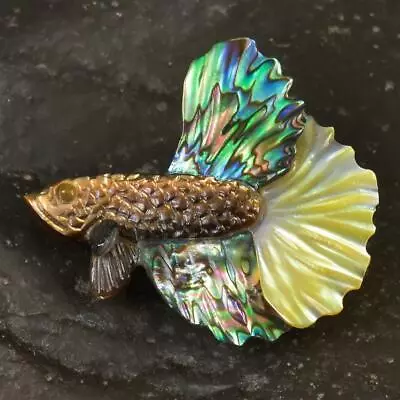 Siamese Fighting Fish Betta Iridescent Multicolor Shell Carving 2.73 G Drilled • $39.95