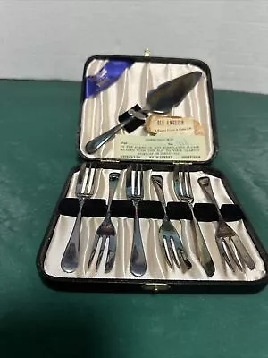 Set Of 6 Forks & Pie Server Dessert By Viners Of Sheffield England Silver Plated • $17.99