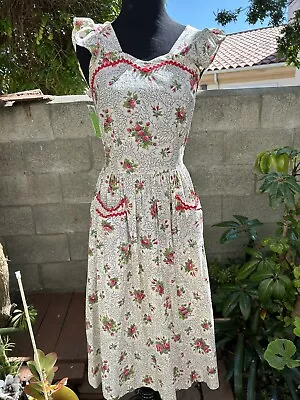 Vintage 1940s Floral Cotton Apron Pinafore House Dress W RickRack Pocket • $125