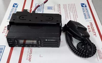 Motorola XPR2500 MOTOTRBO UHF 403-470 MHz With Mic And Bracket AAM02QNH9JA1AN • $200