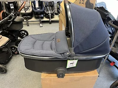 * EX DISPLAY MODEL* Babystyle Oyster3 Carrycot Twilight • £110.66