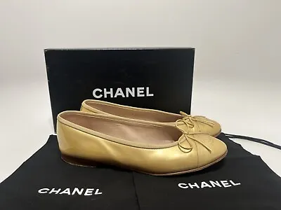 Vtg Chanel Gold Patent Leather Ballet Flats 38.5 • $400