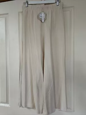 BNWT Ghanda Cream Wide Leg Pants / Culottes Size L • $30