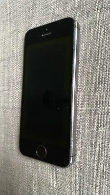 Apple ME435B/A IPhone 5S 32GB  (Unlocked) Smartphone - Space Grey • £26