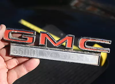 GMC 5500 Truck Vintage V - Eight Emblem - 646067 • $19