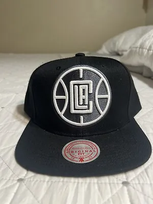 Black Los Angeles Clippers Hat Mitchell & Ness LA Graphic Logo Snapback Adult US • $29.99