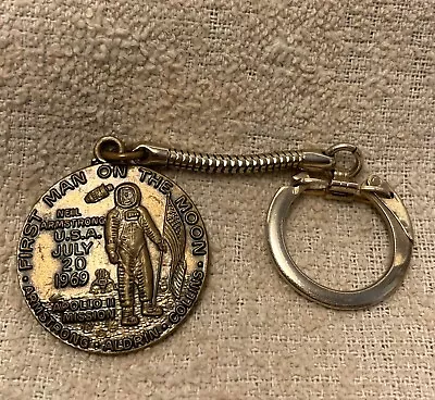 Vintage Apollo 11 First Man On The Moon Key Chain/fob Armstrong Aldrin Collins   • $7.99