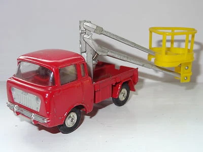 £36.06 • Buy Corgi JEEP FC 150 - 478