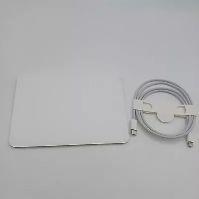 Apple Magic Trackpad (Wireless Rechargable) White Multi-Touch Surface -READ!!!- • $0.95