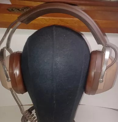 Vintage REALISTIC Stereo Custom Pro KOSS Padded Headphones Tested. (D6) • $17.50