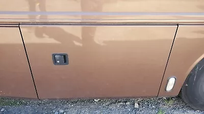 2002-2007 Fleetwood Revolution RV Motorhome Right Side Luggage Storage Door #5 • $589.99