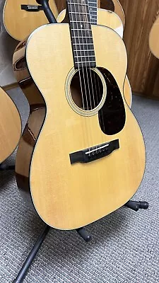 Martin 00-18 Acoustic Guitar Authorized Dealer • $2799