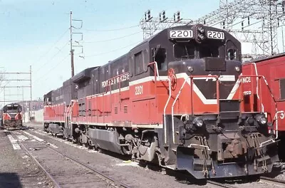 $4.99 • Buy P&W PROVIDENCE & WORCESTER Railroad Train Locomotive NEW HAVEN CT Photo Slide