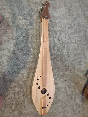 Teardrop Dulcimer Robert Koch.   BOX 35 • $257.59