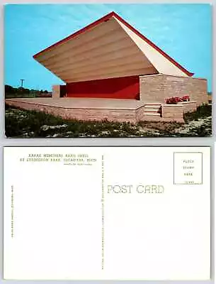 Escanaba Michigan KARAS MEMORIAL BAND SHELL LUDINGTON PARK Postcard G577 • $1.91