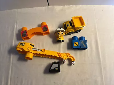 CAT Mega Bloks Construction Worker Man Caterpillar Crane Dump Truck Parts Lot • $9.99