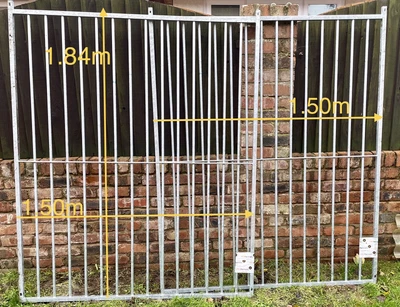 £100 • Buy Two 8cm Bar Dog Enclosure Panels, 1.5m X 1.84m, Including Fittings.
