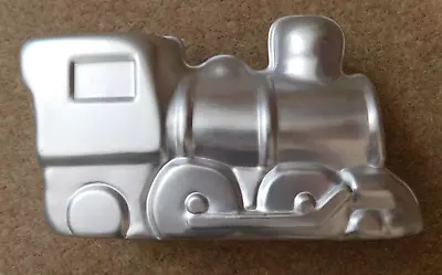 VTG Wilton 1974 3D Choo Choo Train Cake Tin 2 Part 26cm X 14.5cm X 8.5cm • £19.95