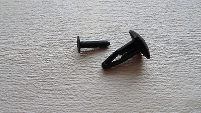 10x 6mm Mitsubishi Push Rivet Trim Panel Retainer Clips 6-8mm • £3.25