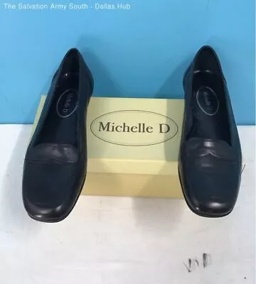 Michelle D Womens Black Leather Flats Size 6.5 NIB • $9.99