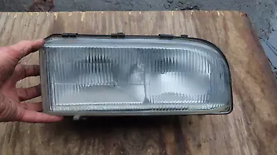 1994-1997  VOLVO 850 Headlight With Glass Lens RIGHT Passenger Side • $40