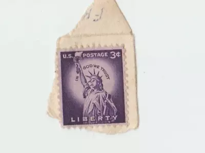 3 CENT LIBERTY US POSTAGE STAMP PURPLE LADY STATUE OF LIBERTY Used #P5 • $5.25