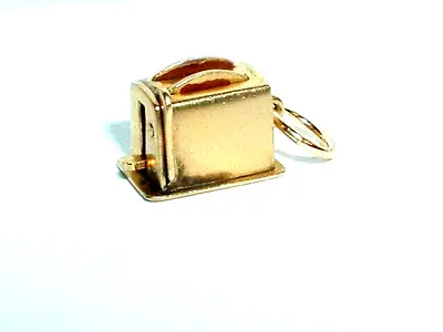 Vintage 14k Yellow Gold Gold Moveable 3d Kitchen Toaster Charm  • $295