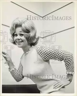 1967 Press Photo Sue Ane Langdon Movie Actress - Hpp45173 • $15.88