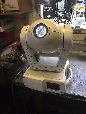 £1800 • Buy 6 X WHITE Martin Professional Mac 250 300 Moving Head 250w Club Dj Weddings