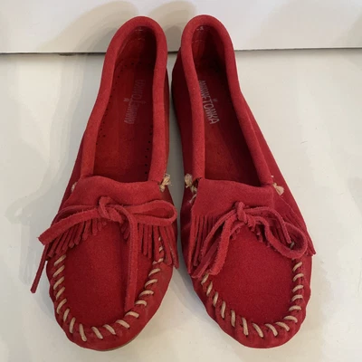 $18.99 • Buy Minnetonka Moccasin Red Suede Kilty Hardsole 406 Fringe White Stitching Size 9.5