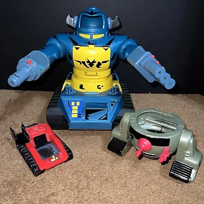 Vintage Zbots 1992 Galoob Micro Machines Ultimate Warrior Zdome & Car Incomplete • $40