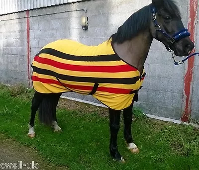 Cwell Equine  Horse Cob Pony New Market Stripe Show Travel Fleece Rug 5'0 - 7'0  • £23.99