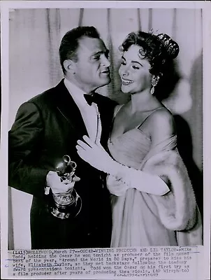 LD210 1957 Wire Photo MIKE TODD ELIZABETH TAYLOR Around The World 80 Days Oscar • $20