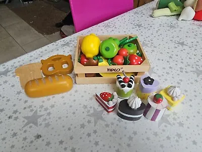 £3.50 • Buy Pretend/role Play Wooden Play Food Bundle : Fruit Bread  & Cakes Set