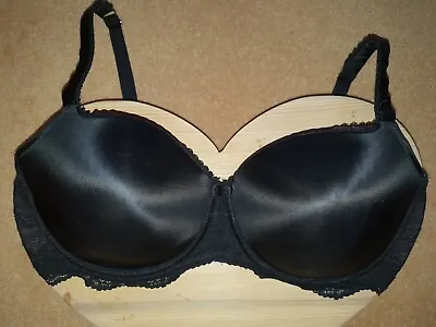 M&S Bra With Memory Foam Size 36D • £10