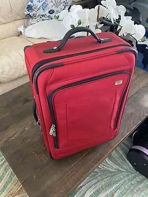 Victorinox Mobilizer NXT Red 30” Upright Wheeled Extended Trip Suitcase X-large • $145