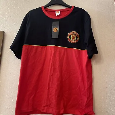 Manchester United Official T Shirt Red Large • £4.50