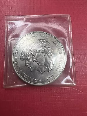 RARE** 1981 HRH The Prince Of Wales And Lady Diana Spencer Commemorative Coin. • £1000