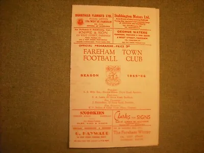 Fareham Town  V  Southampton  A   (hl)  20-11-65  Four Pager • £24.99